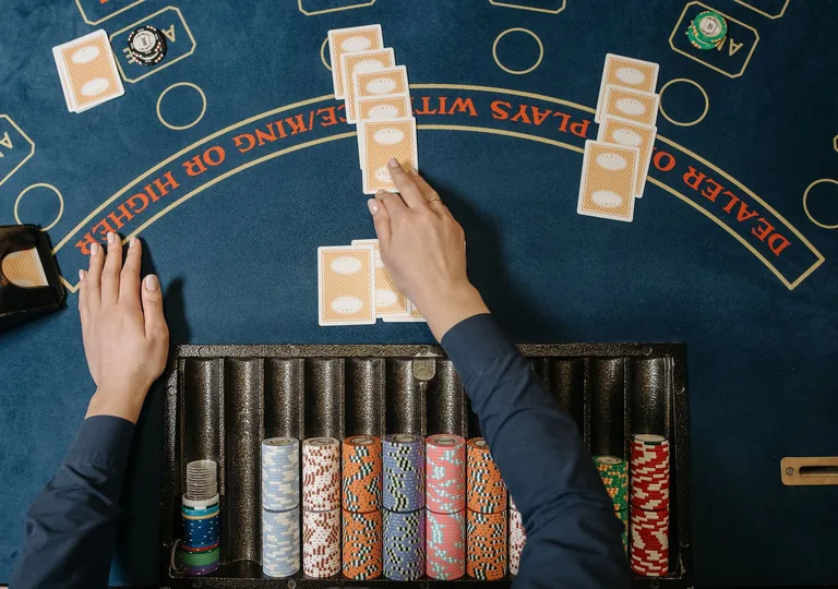 Blackjack e cartas no cassino da Mostbet